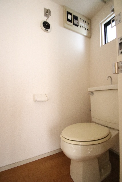 トイレ　同建物内別室の参考写真です。※現況優先