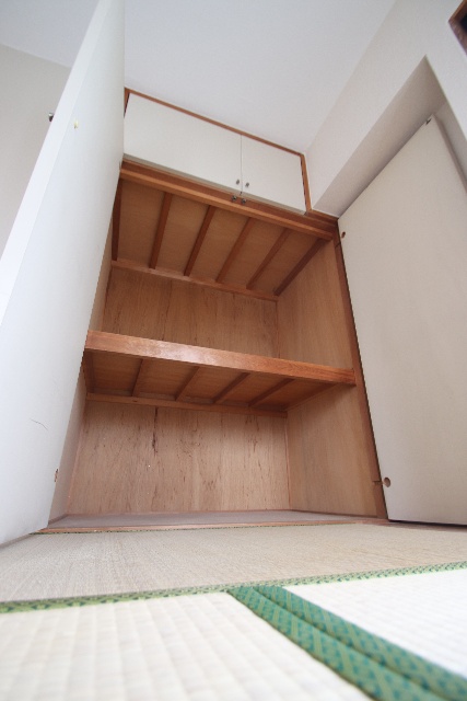 収納　同建物内別室の参考写真です。※現況優先