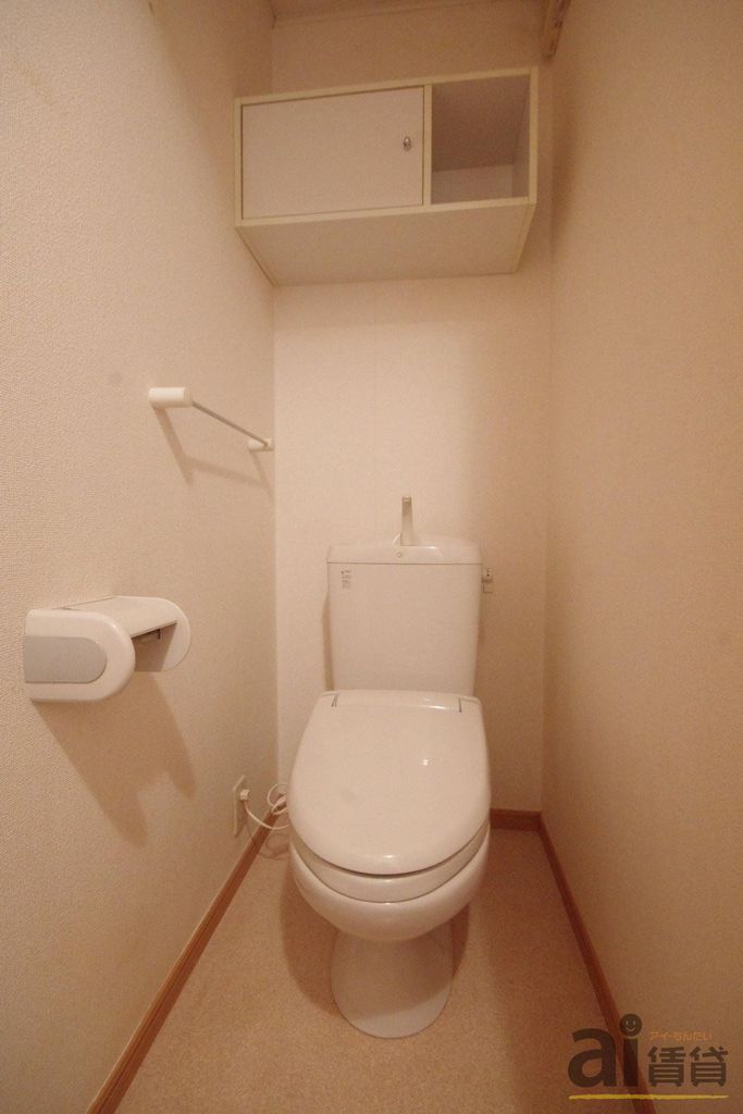 トイレ　※同仕様写真