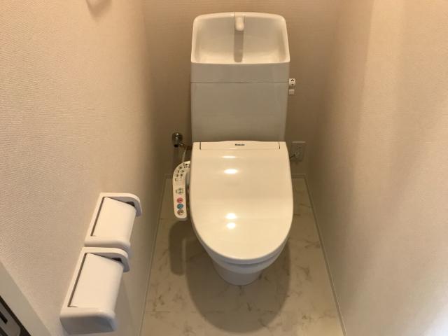 トイレ　シャワー付トイレ