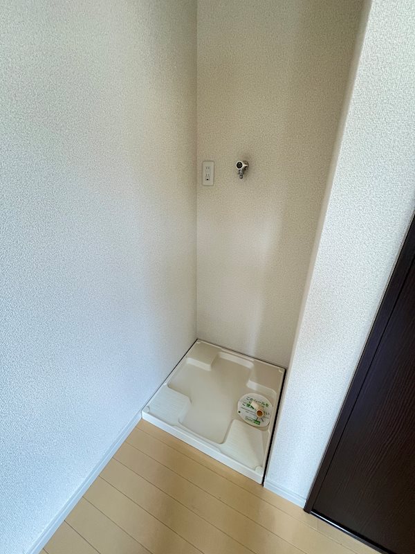 その他設備　※別号室の写真です。反転タイプ。