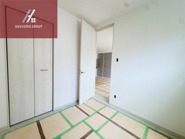 その他部屋・スペース　広くて明るい寝室