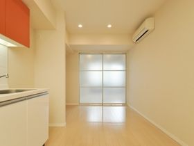 居室・リビング　写真は同タイプ住居です