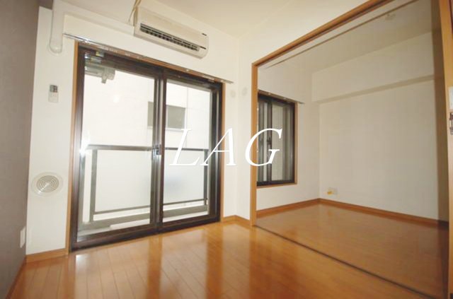 居室・リビング　洋室のお部屋です。