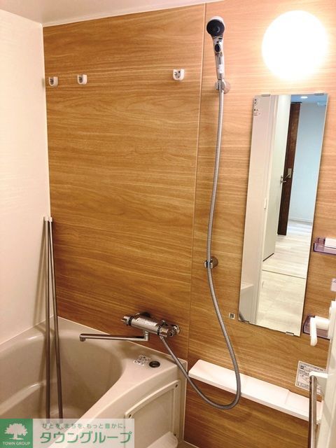 バス・シャワールーム　※写真は同タイプ住戸です。
