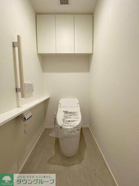 トイレ　※写真は同タイプ住戸です。