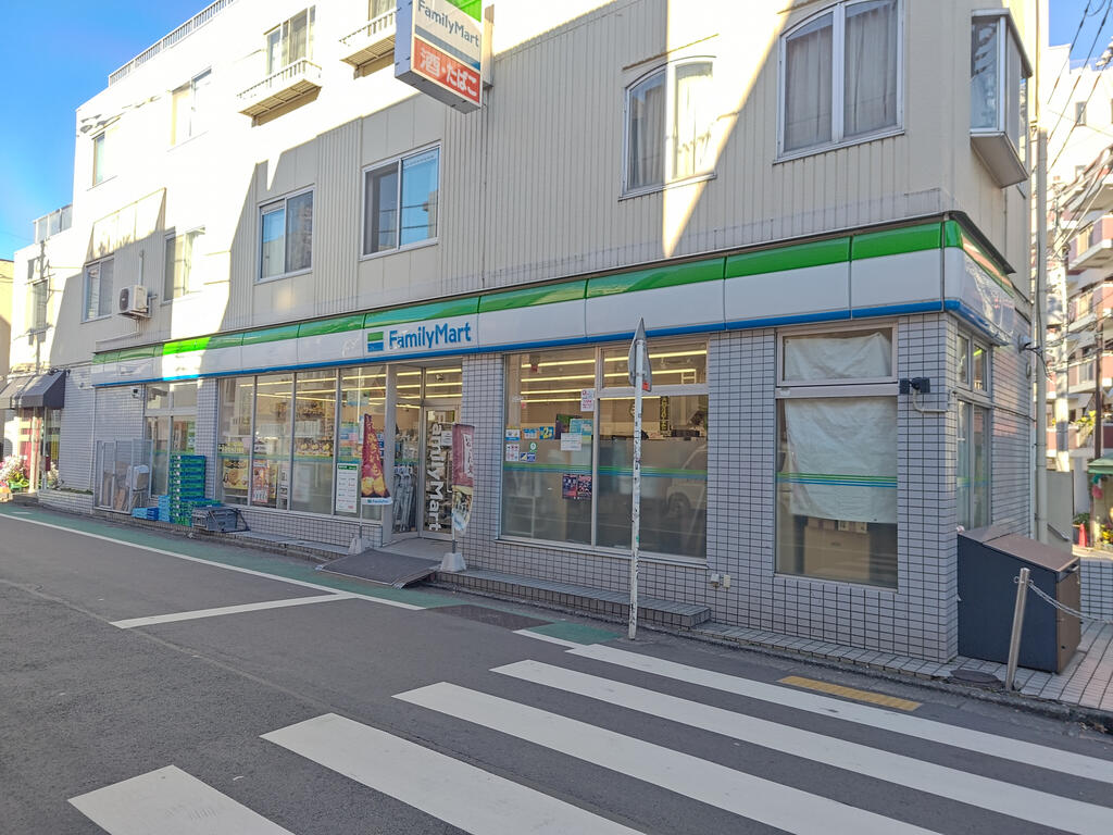 コンビニ　ファミリーマート池尻二丁目店（コンビニ）まで93m