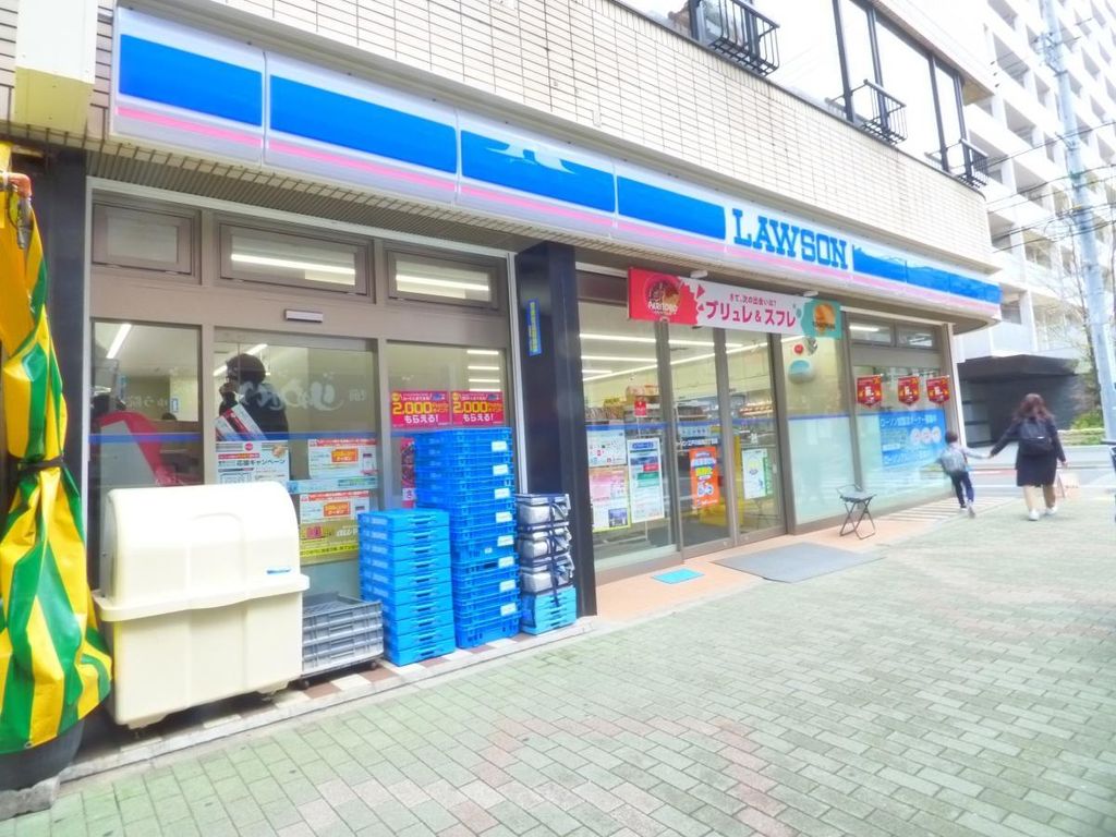 コンビニ　ローソン江戸川船堀三丁目店（コンビニ）まで60m