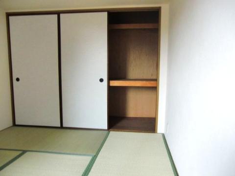 収納　押入（開）