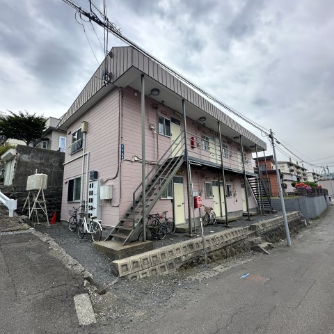 建物外観　落ち着いた雰囲気の外観です