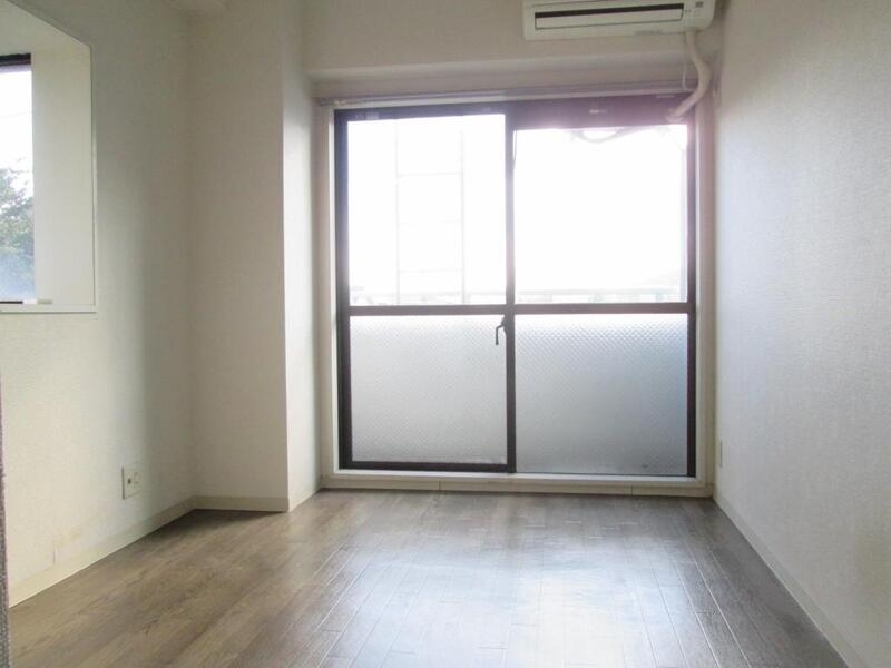 その他部屋・スペース　角部屋につき２面採光の明るいお部屋です