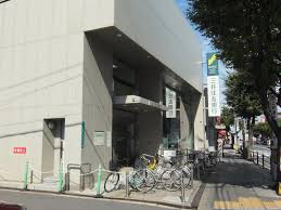 銀行　三井住友銀行鶴橋支店（銀行）まで404m