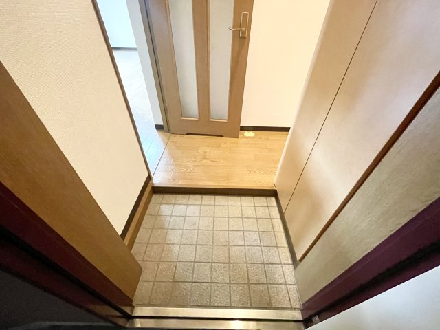 玄関　※別部屋の反転した間取りです。参考用。