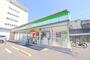 コンビニ　ファミリーマート中野東一丁目店（コンビニ）まで605m