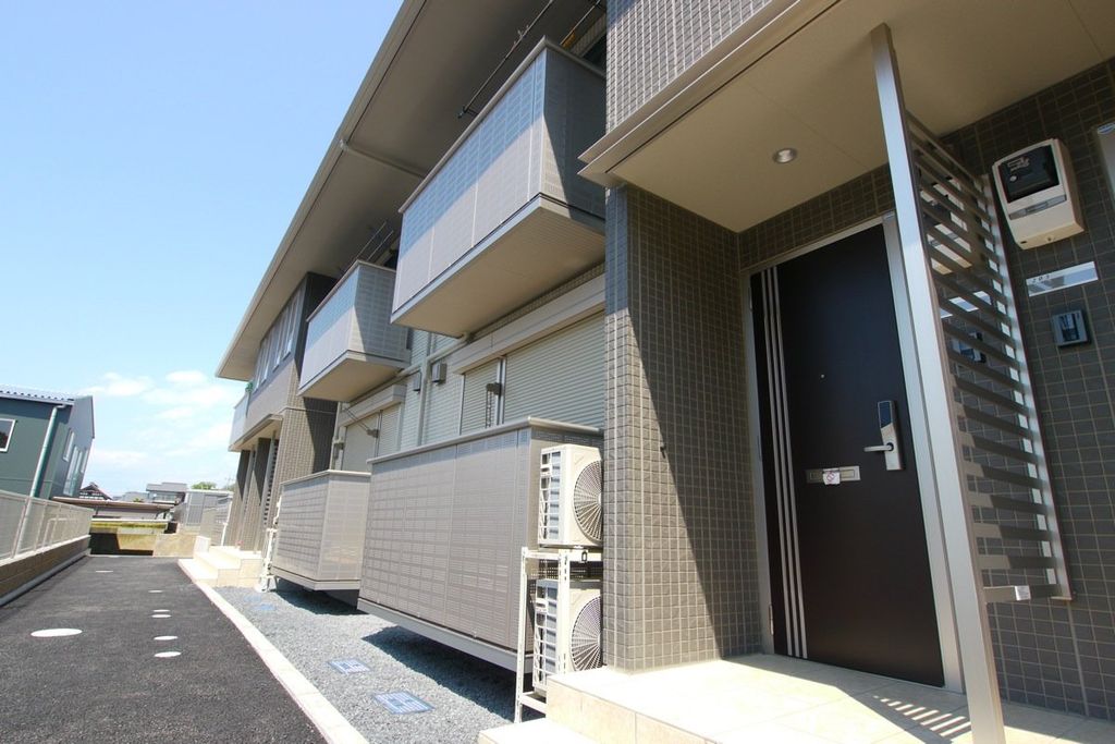 建物外観　バルコニー