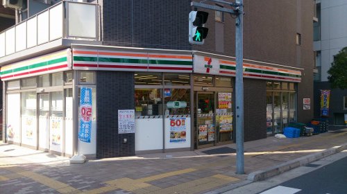 コンビニ　セブンイレブン 市川駅南口店（コンビニ）まで520m