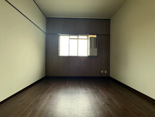 兵住グランドコート市役所前の内装写真