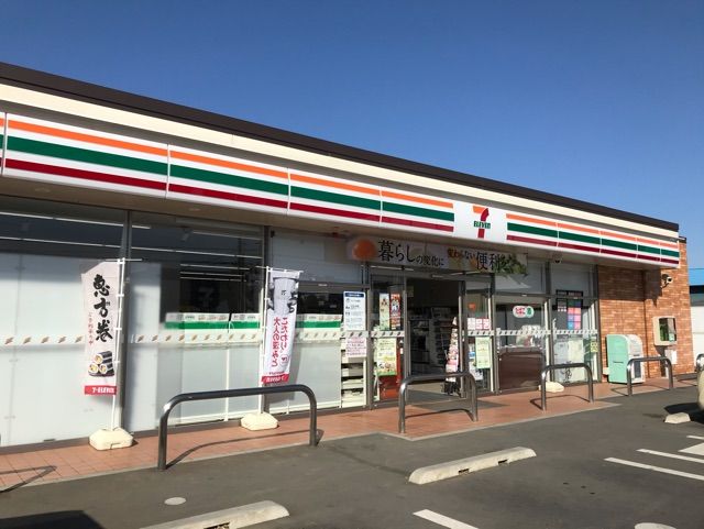 コンビニ　セブンイレブン（コンビニ）まで96m