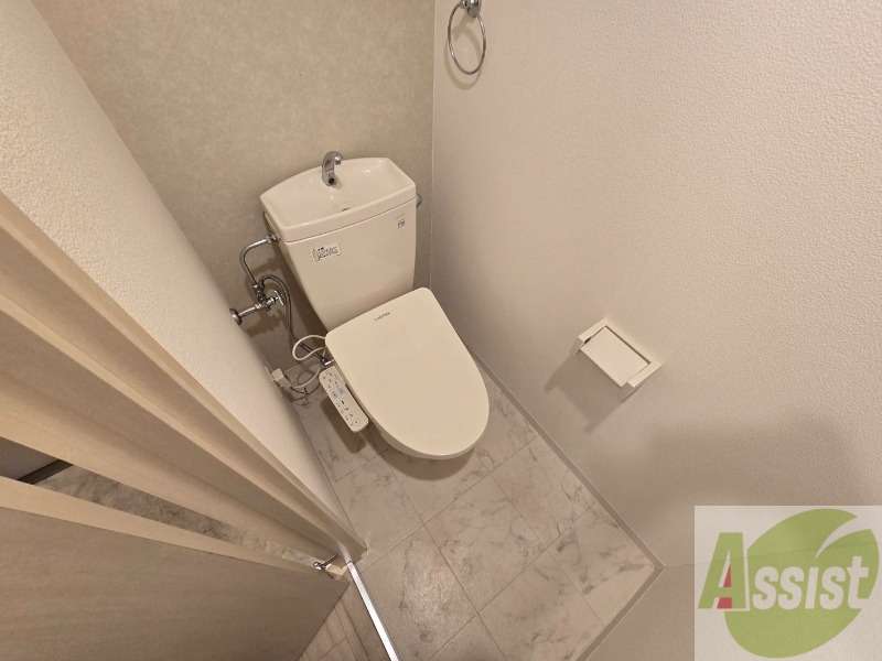 トイレ　トイレです。ウォシュレット付を探している方、おすすめです。