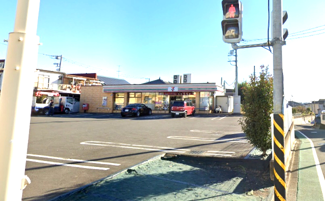 コンビニ　セブンイレブン 秦野鶴巻南2丁目店（コンビニ）まで1050m