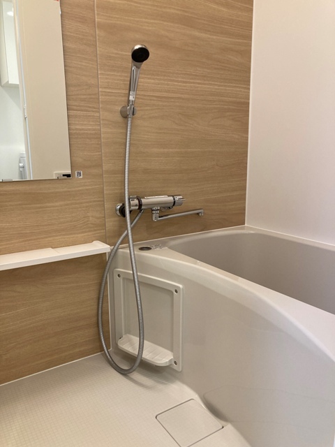 バス・シャワールーム　※写真は同タイプ住戸です。