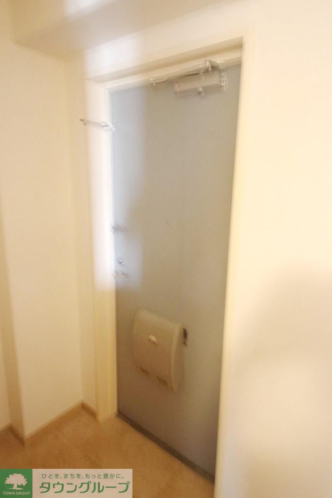 玄関　設備