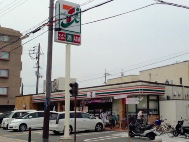 コンビニ　セブンイレブン松原上田5丁目店（コンビニ）まで375m