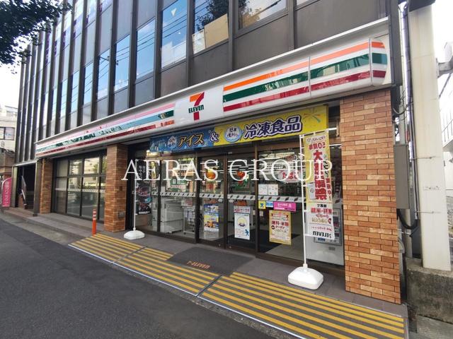 コンビニ　セブン-イレブン 横浜青葉台駅前店（コンビニ）まで437m
