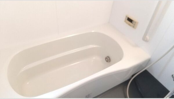 バス・シャワールーム　※写真は同じマンションの違う部屋のものになります。