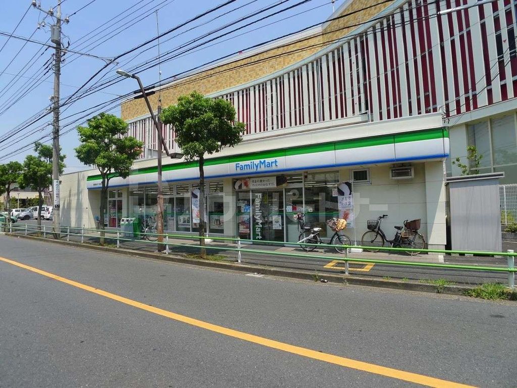 コンビニ　ファミリーマート葛飾亀有4丁目南店（コンビニ）まで430m