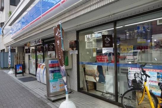 コンビニ　ローソン月島勝どき店（コンビニ）まで272m