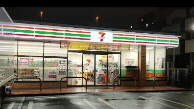コンビニ　セブンイレブン 江東亀戸1丁目店（コンビニ）まで604m