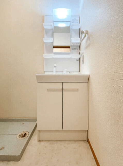 洗面設備　他居室の写真のため参考まで