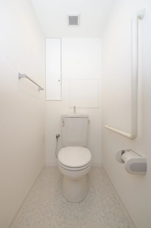北大阪急行 千里中央駅 徒歩14分 9階建 築15年のトイレ写真