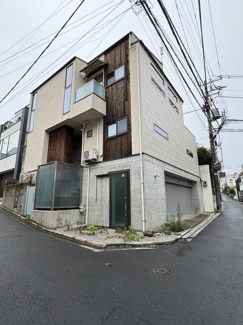 小田急線 代々木八幡駅 徒歩5分 築11年