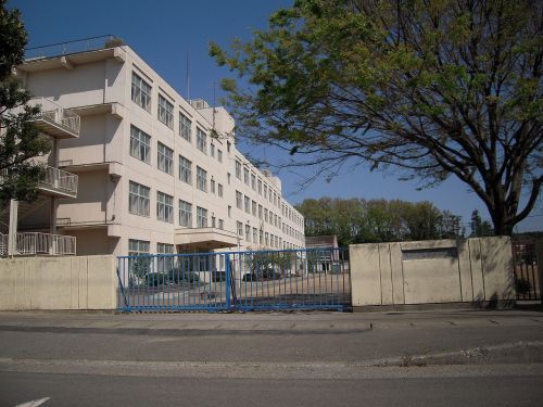 中学校　上和田中学校（中学校）まで2075m
