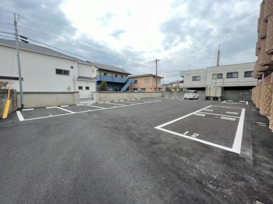 駐車場　駐車スペースもあります