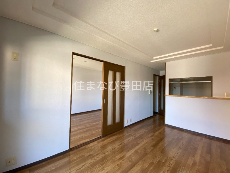 居室・リビング　同型別部屋写真
