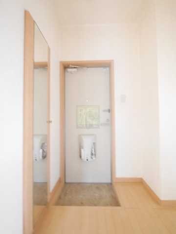 玄関　別部屋参考写真