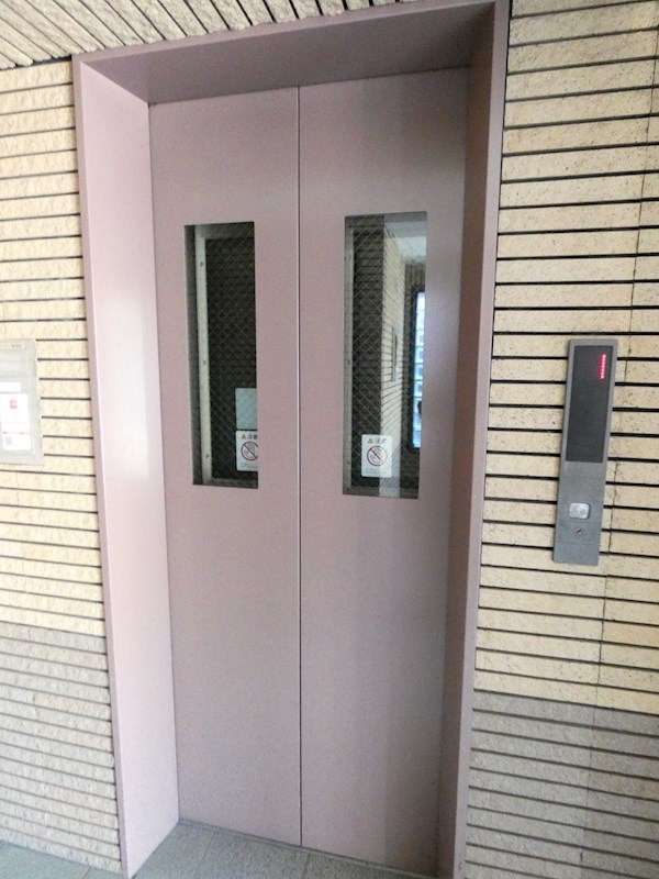 東京メトロ東西線 西葛西駅 徒歩13分 4階建 築30年の外観写真