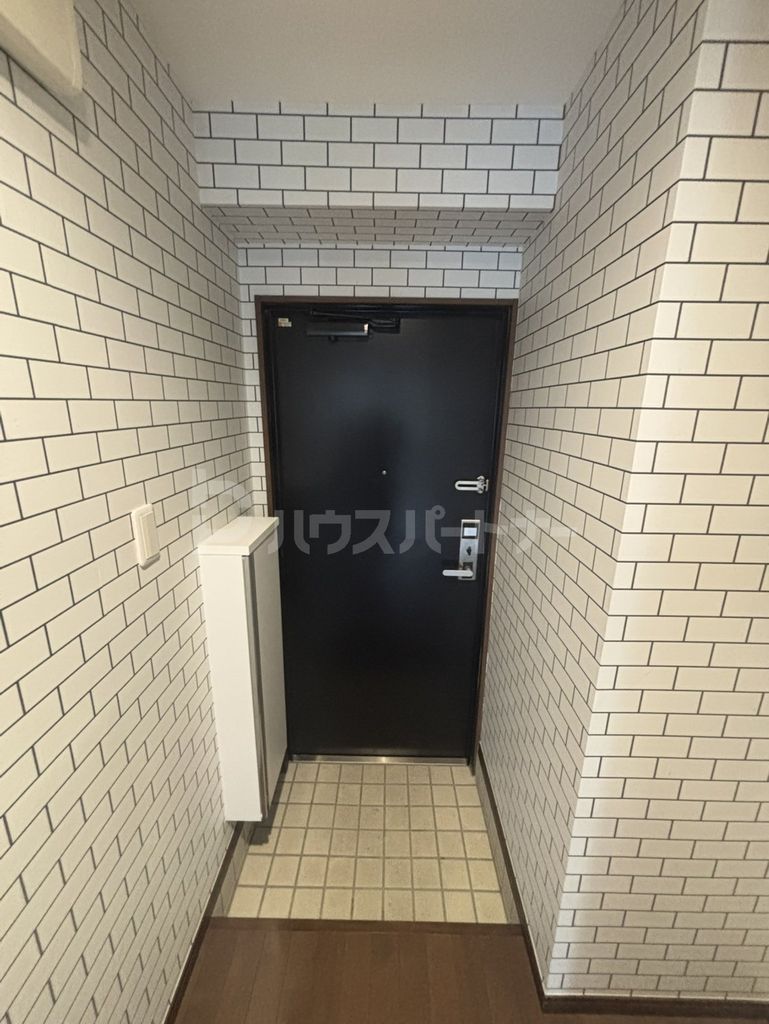 フランシオン北千住の玄関写真