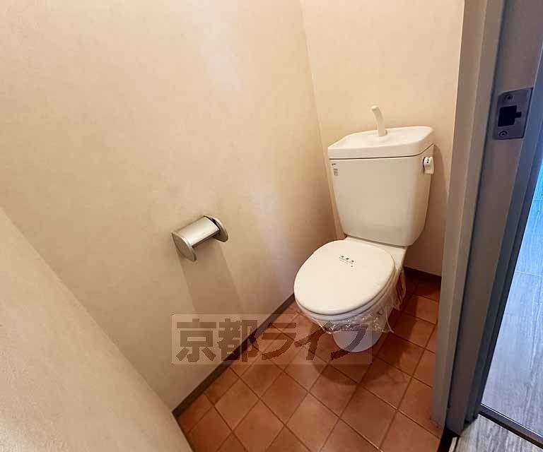 阪急京都線 西京極駅 徒歩7分 7階建 築21年のトイレ写真