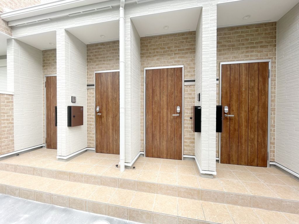 東武伊勢崎線 草加駅 徒歩15分 2階建 築3年の外観写真