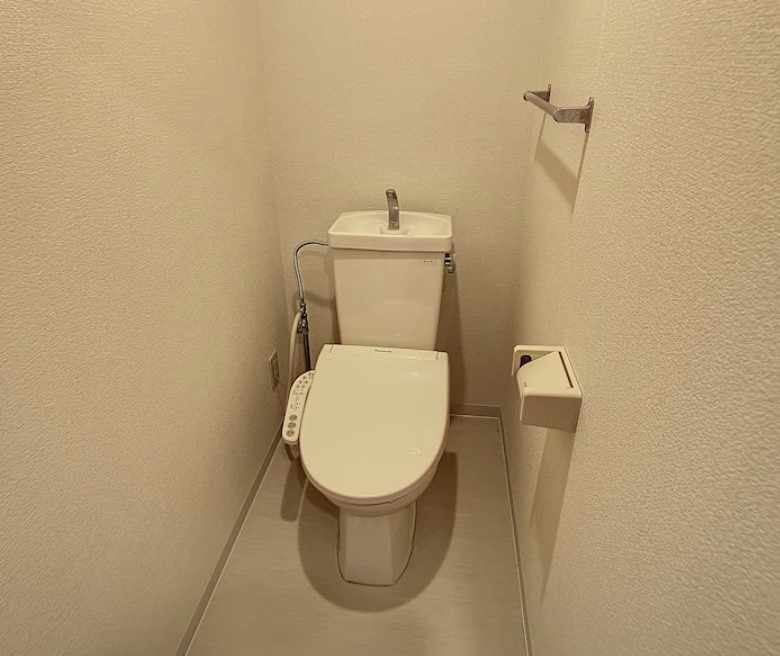 遠州鉄道 積志駅 徒歩51分 6階建 築31年のトイレ写真