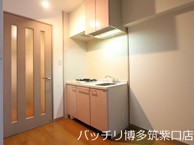 キッチン　写真は別号室イメージの為、現状を優先致します