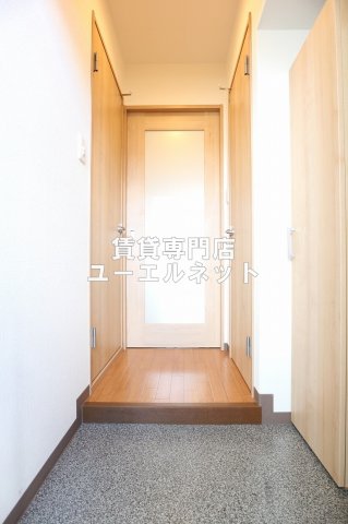 玄関　住まいの顔ともなる玄関