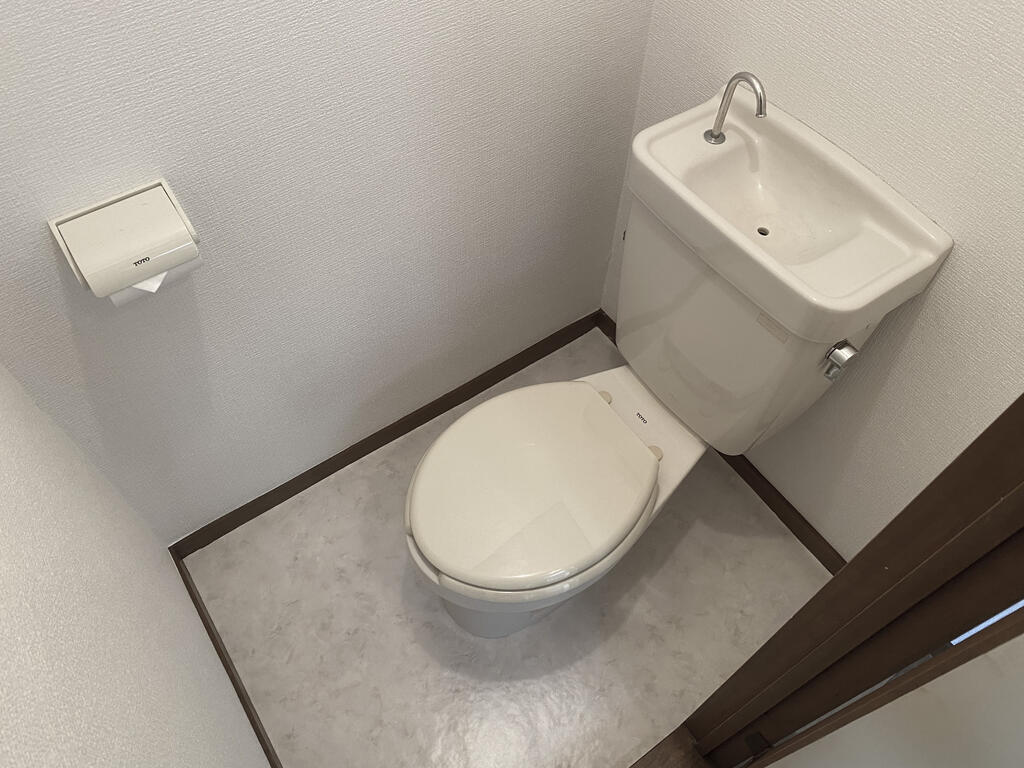 祖川マンションのトイレ写真