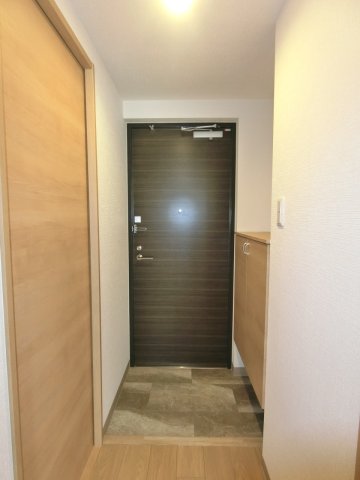 ＪＲ東北本線 仙台駅 徒歩7分 12階建 築8年の玄関写真