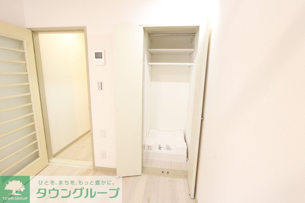 収納　☆洗濯機防水パン新設☆