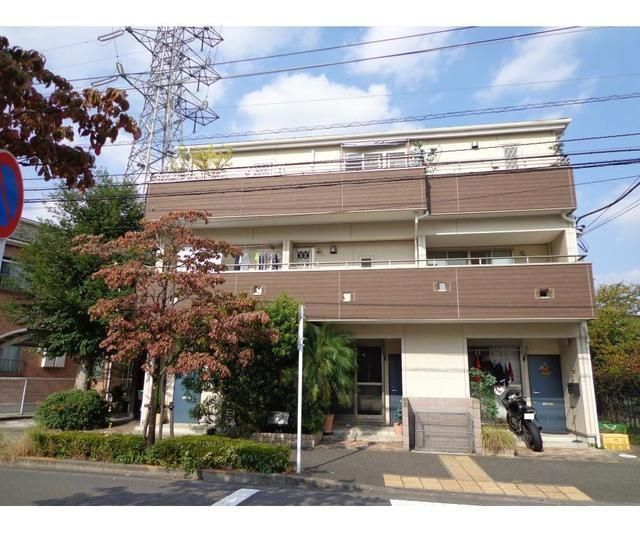 エントランス　★お問い合わせはタウンハウジングまで★